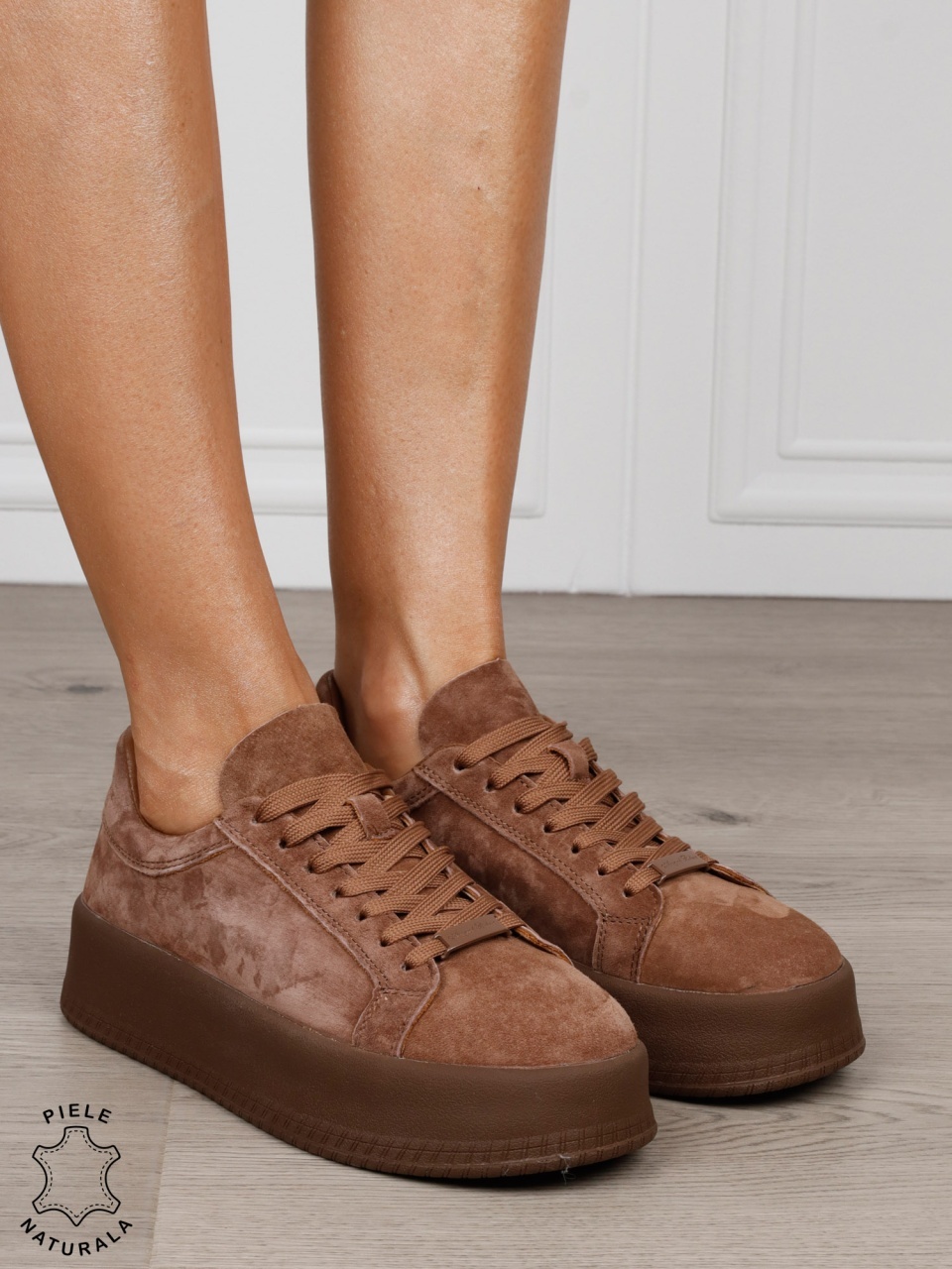 Pantofi casual damă din piele întoarsă naturală cu detaliu decorativ frontal CRL1820 MARO