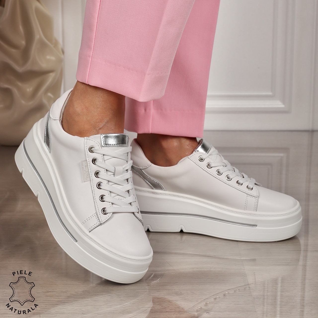 Pantofi CASUAL dama din piele naturala CU SIRET CRL1453 ALB