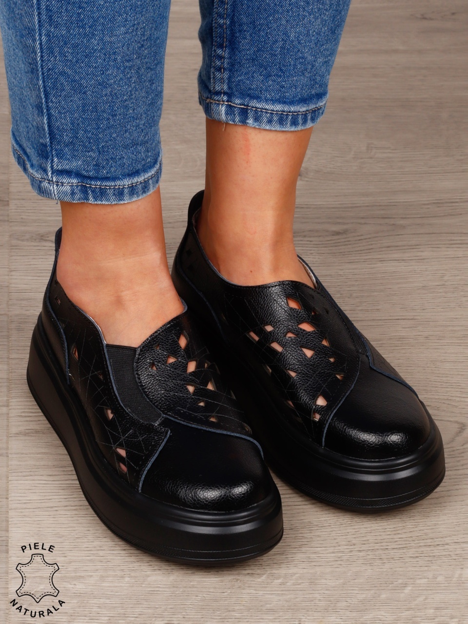 PANTOFI CASUAL Dama Piele Naturala Perforat Slip-on CRL1594 NEGRU