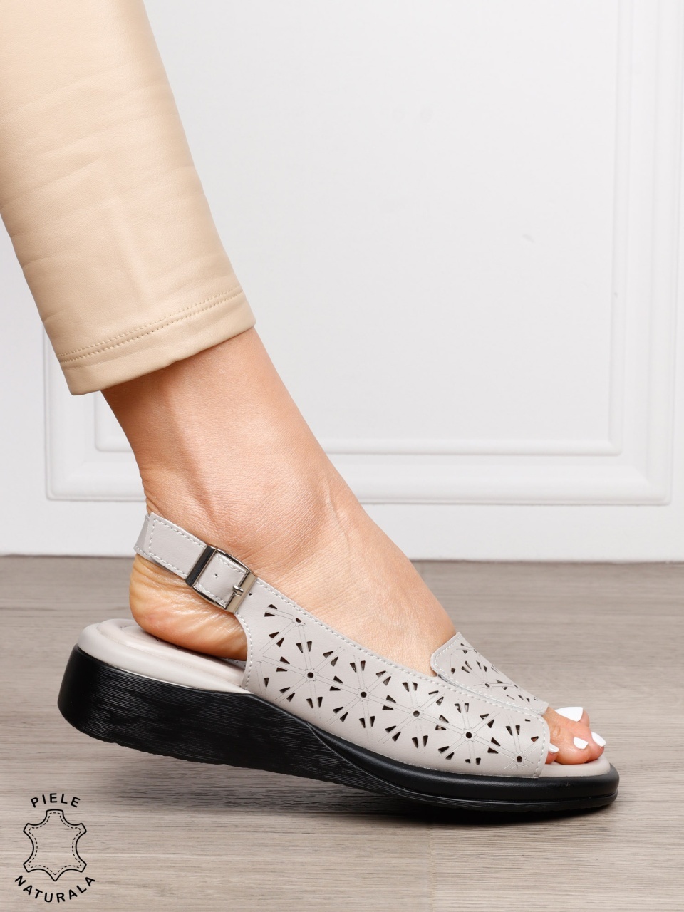 Sandale damă din piele naturală model modern cu design perforat CRL1662 GRI