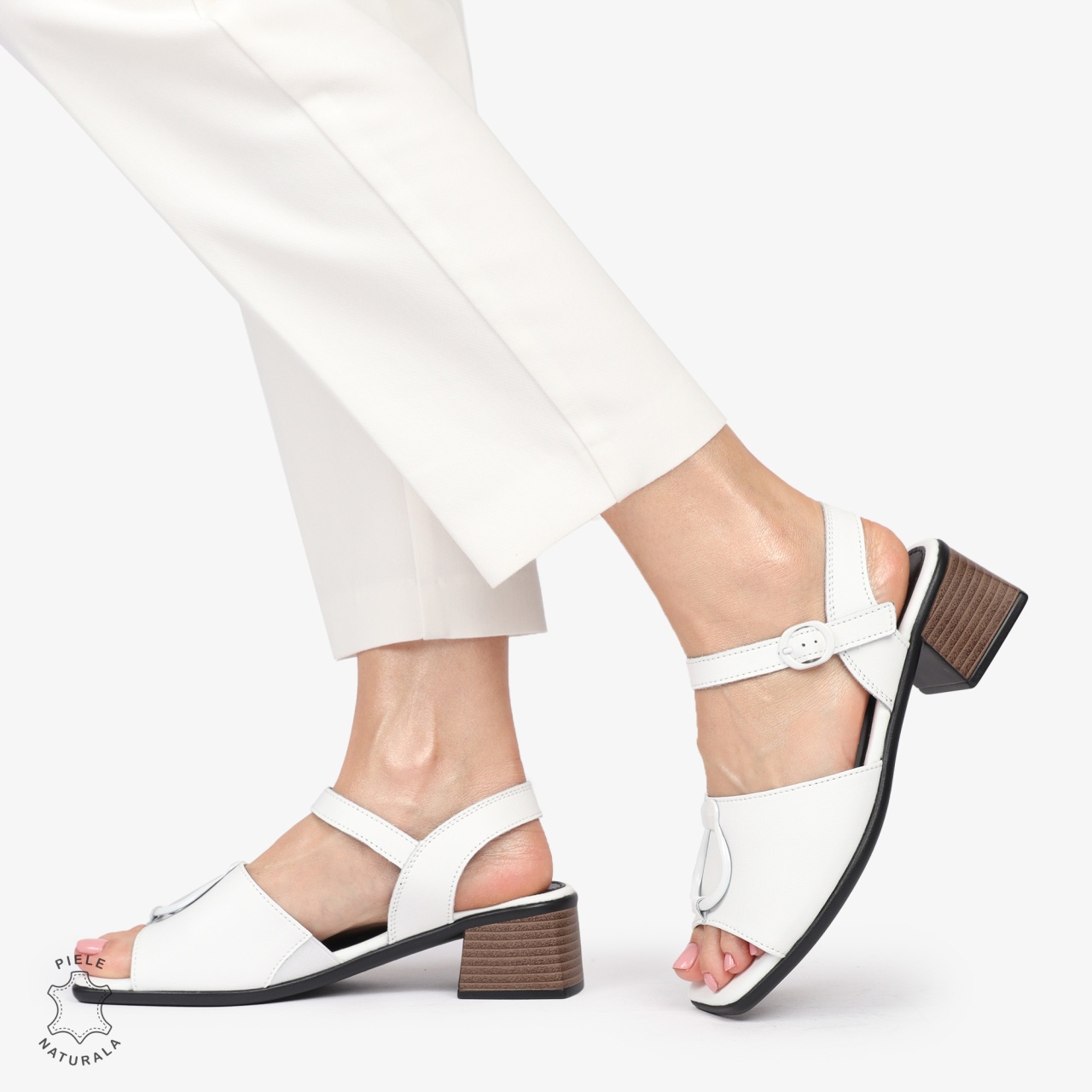 Sandale elegante din piele naturală CU CATARAMA SI VARF DECUPAT CRL1402 ALB