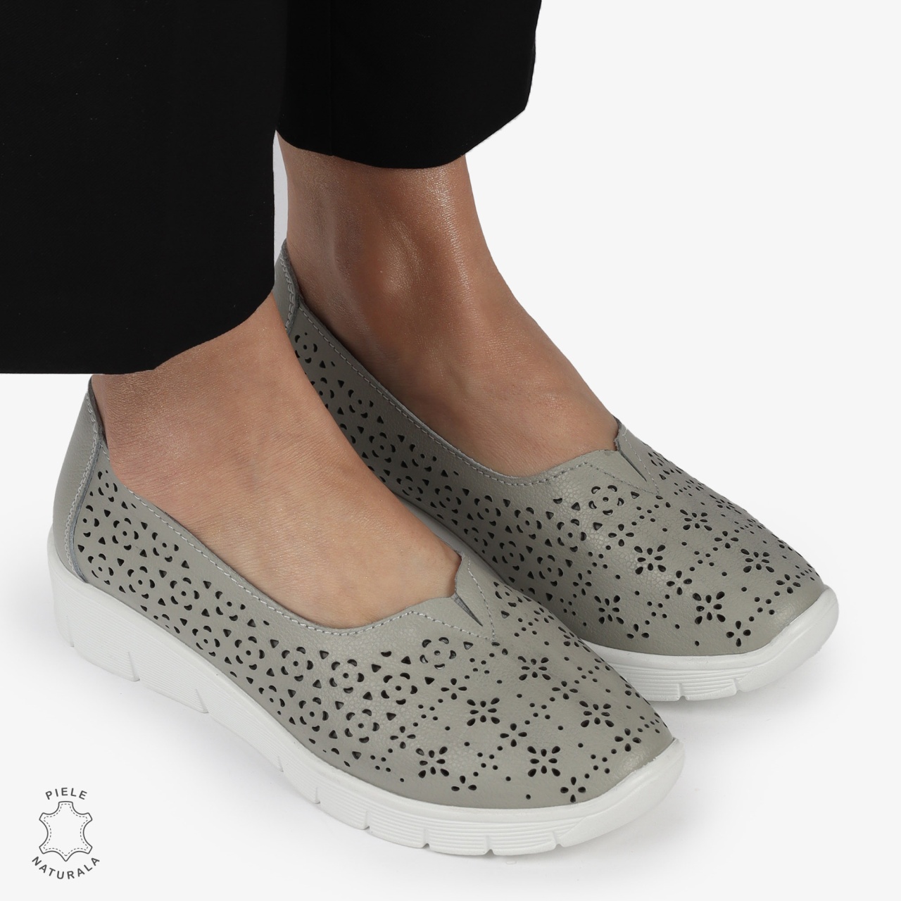 Balerini dama din Piele Naturala CU MICI PERFORATI CRL1416 GRI