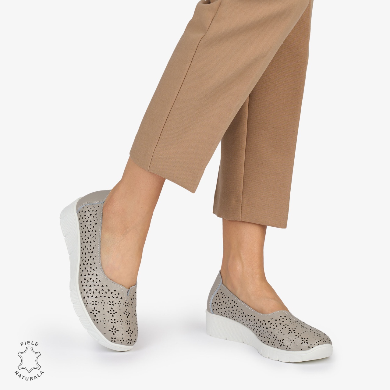 BALERINI din PIELE NATURALA PERFORATA CRL1040 CULOARE: GRI