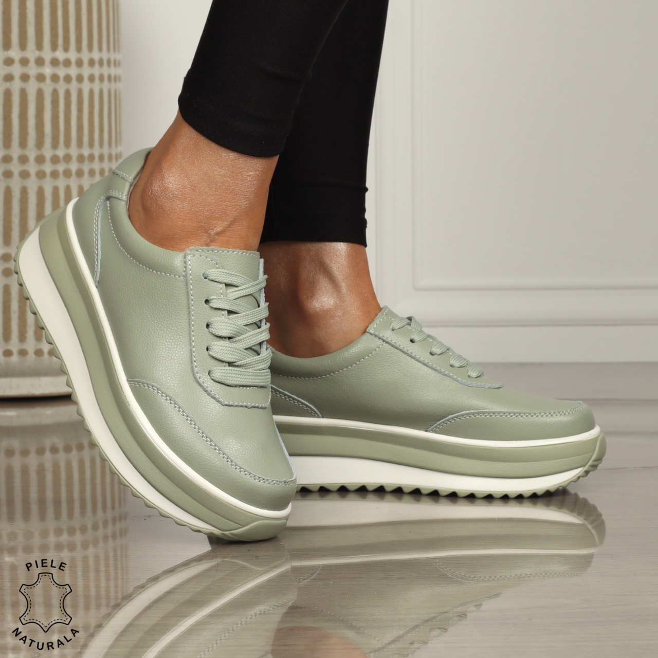 Pantofi casual dama din piele naturala cu șiret comozi și versatili CRL1444 BARILLA