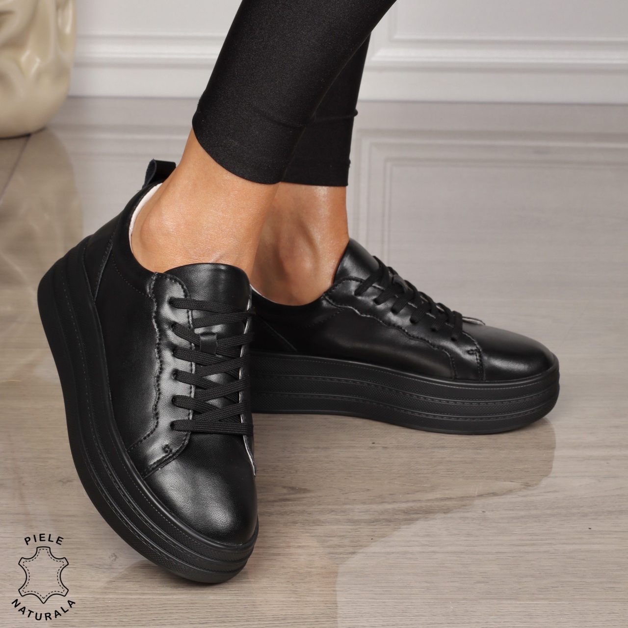 Pantofi CASUAL dama din piele naturala CU SIRET SI TALPA INALTA CRL1454