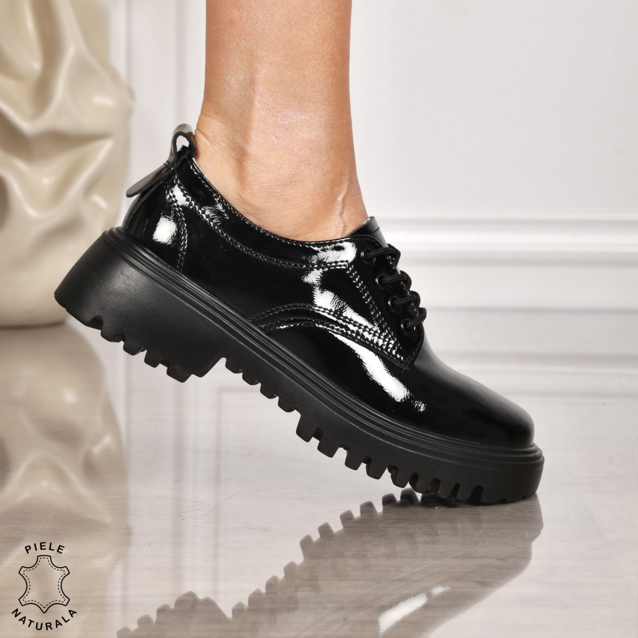 Pantofi casual piele naturala LUCIOASA CRL885 NEGRU LUCIOS