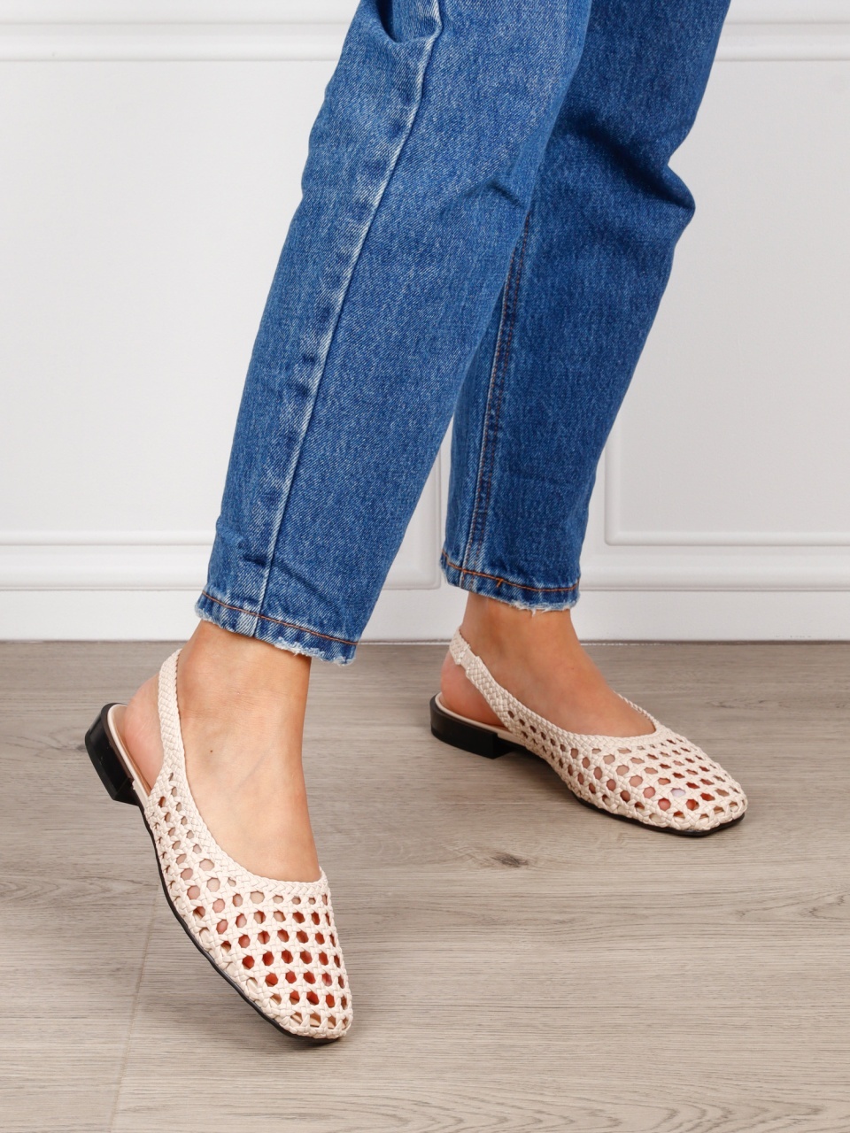 SANDALE dama din piele ecologica decupate cu design împletit si brant din piele naturala CRL1605 BEJ