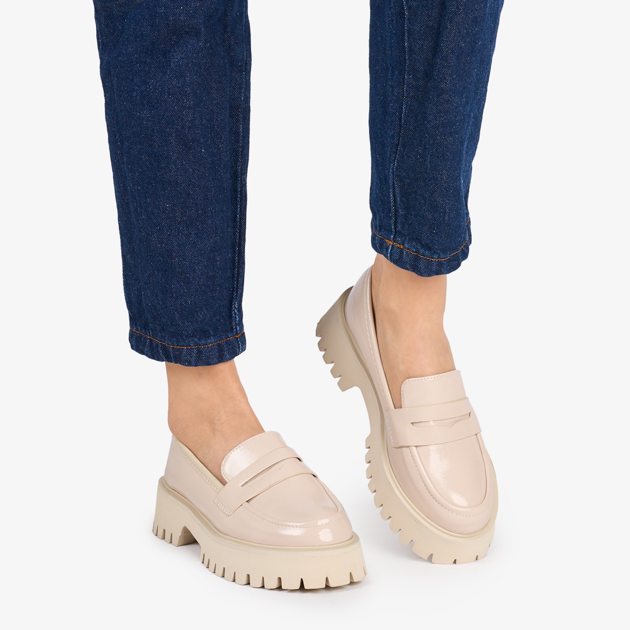 Mocasini DAMA din PIELE ECOLOGICA LUCIOASA CRL0952 CULOARE: Bej