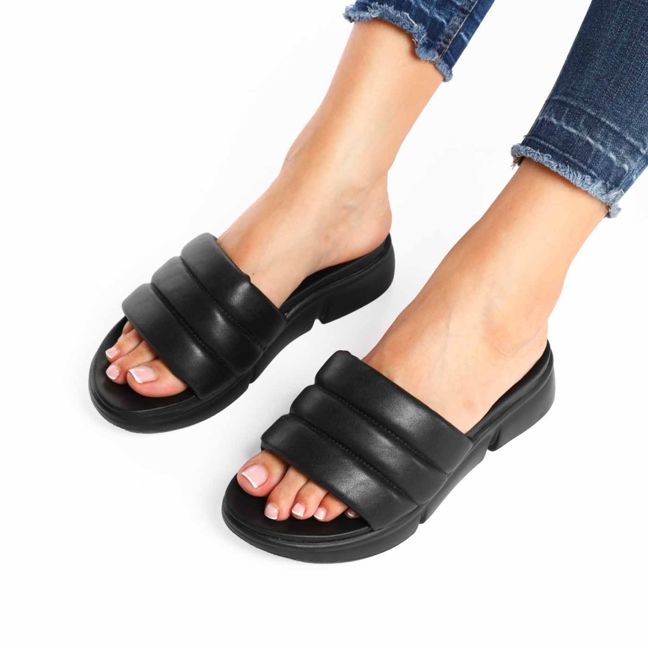 Papuci dama din Piele Ecologica negre CRL0212