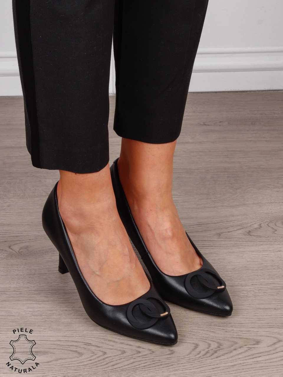 Pantofi Eleganti dama din piele naturala cu catarama CRL1576 NEGRU