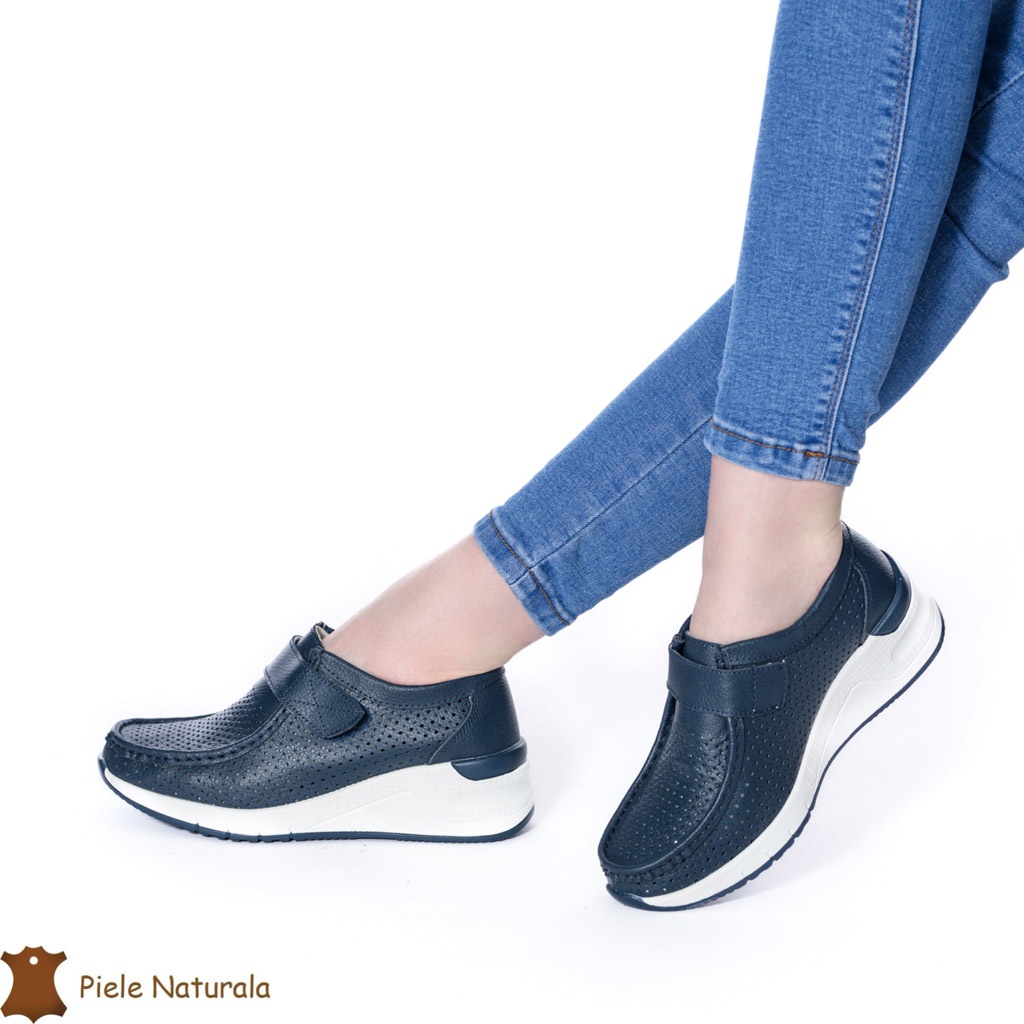 Pantofi perforați Bleumarin din Piele naturală CRL0115