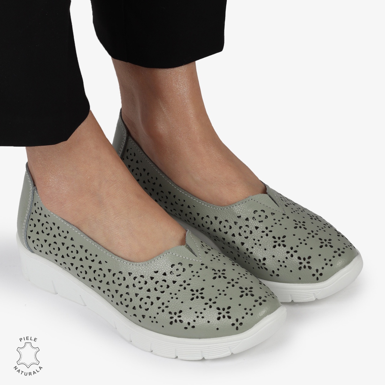 Balerini dama din Piele Naturala CU MICI PERFORATI CRL1416 BARILLA