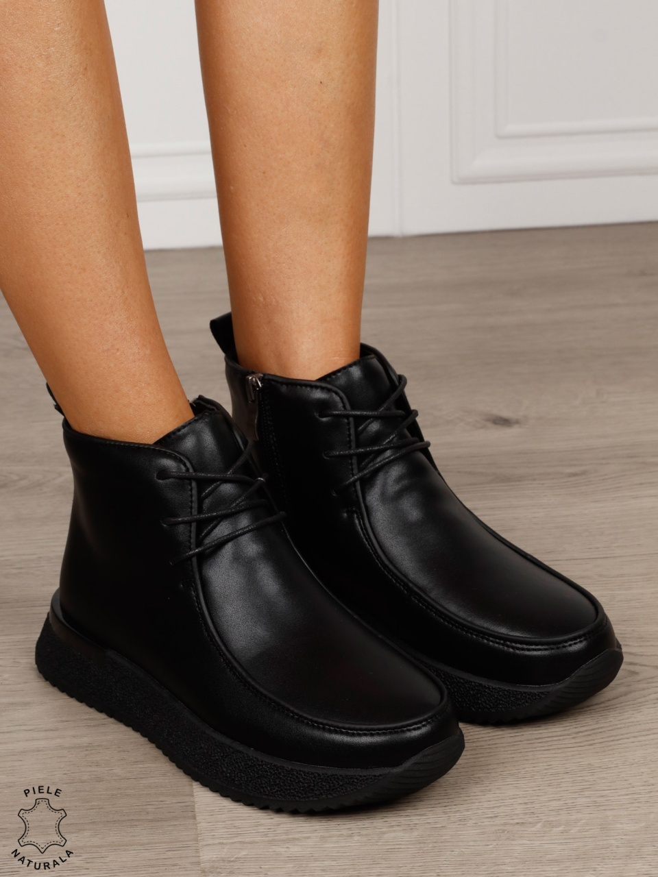 Ghete damă din piele naturală cu design casual CRL1842 NEGRU