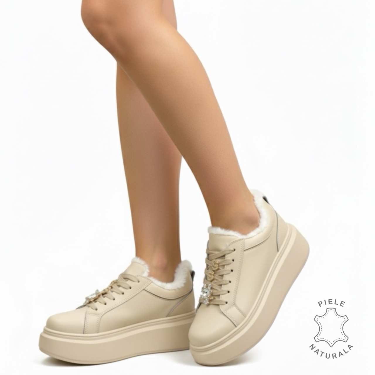 Pantofi casual îmblănite albi din piele naturală cu talpa înaltă si detaliu decorativ pe șiret CRL1537 BEJ