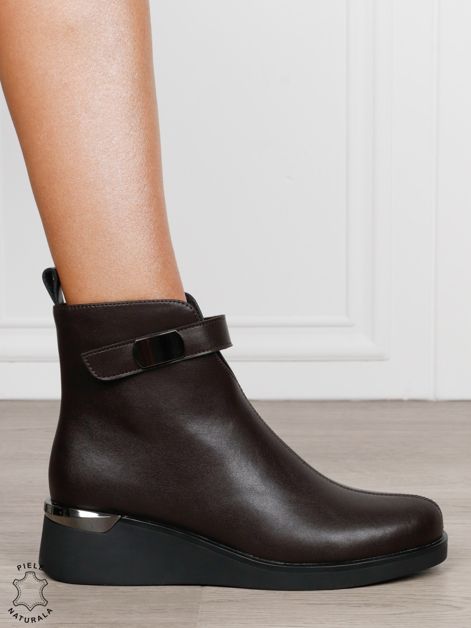 Ghete damă din piele naturală cu toc și design clasic CRL1824 CAFENIU