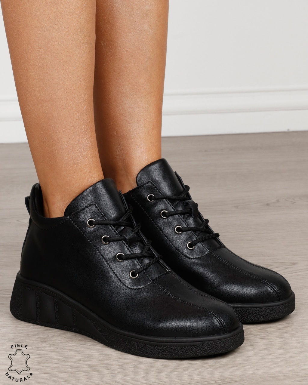 Ghete damă din piele naturală model clasic CRL1874 NEGRU