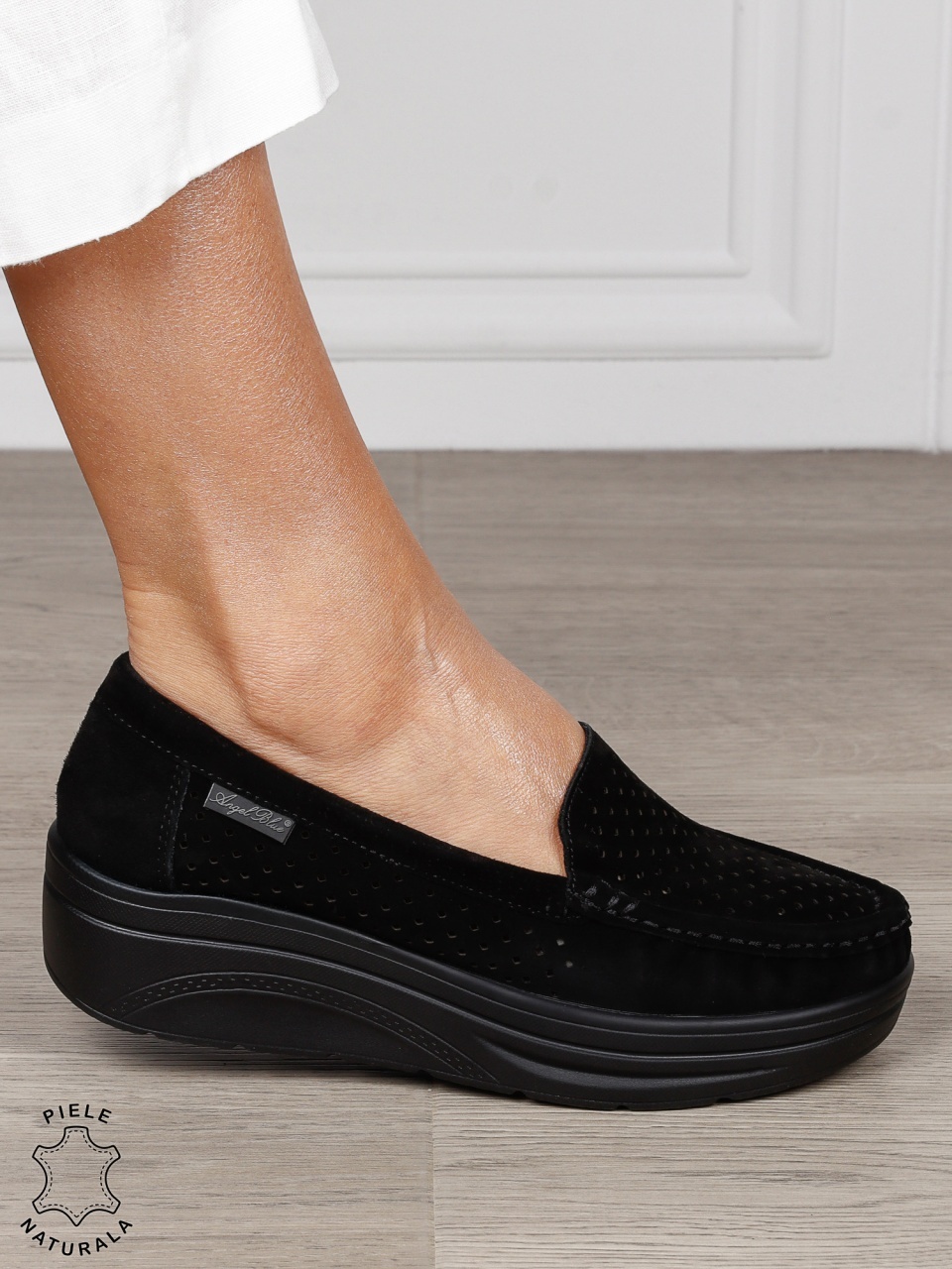 MOCASINI damă din piele naturală intoarsa CRL1579 NEGRU