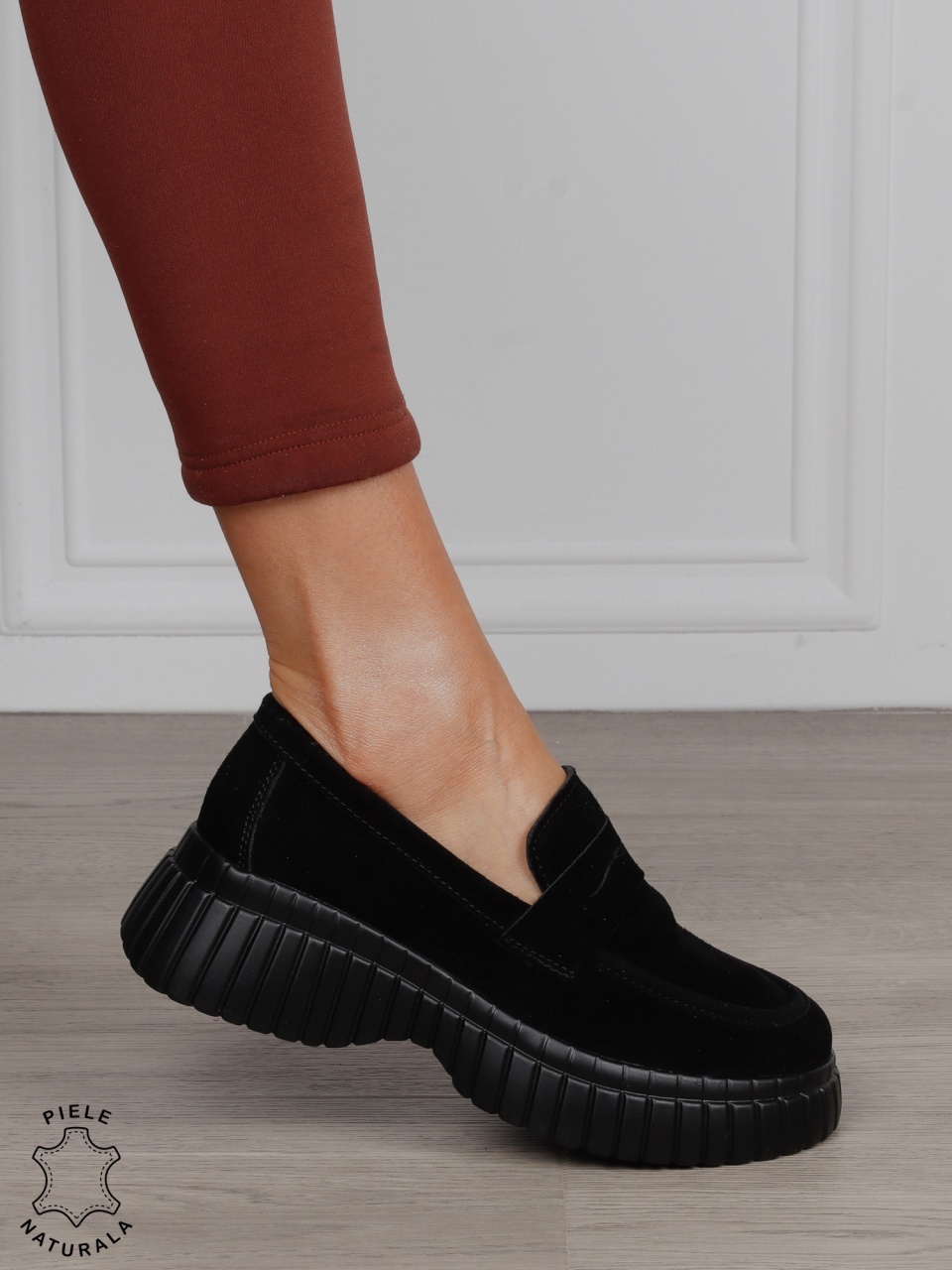 Mocasini dama din Piele Naturala Intoarsa cu talpa inalta CRL1611 NEGRU