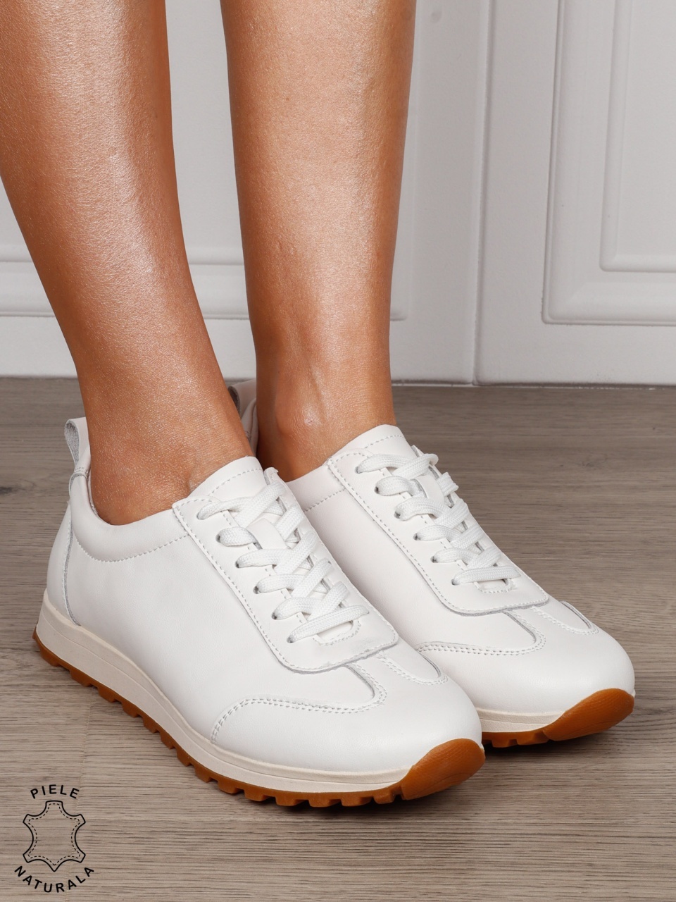 Pantofi Casual Damă din Piele Naturală cu Șiret și Talpă Comfort CRL1302 ALB