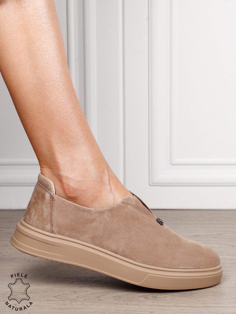 Pantofi casual dama slip-on din piele naturală intoarsa cu aspect modern CRL1817 KHAKI