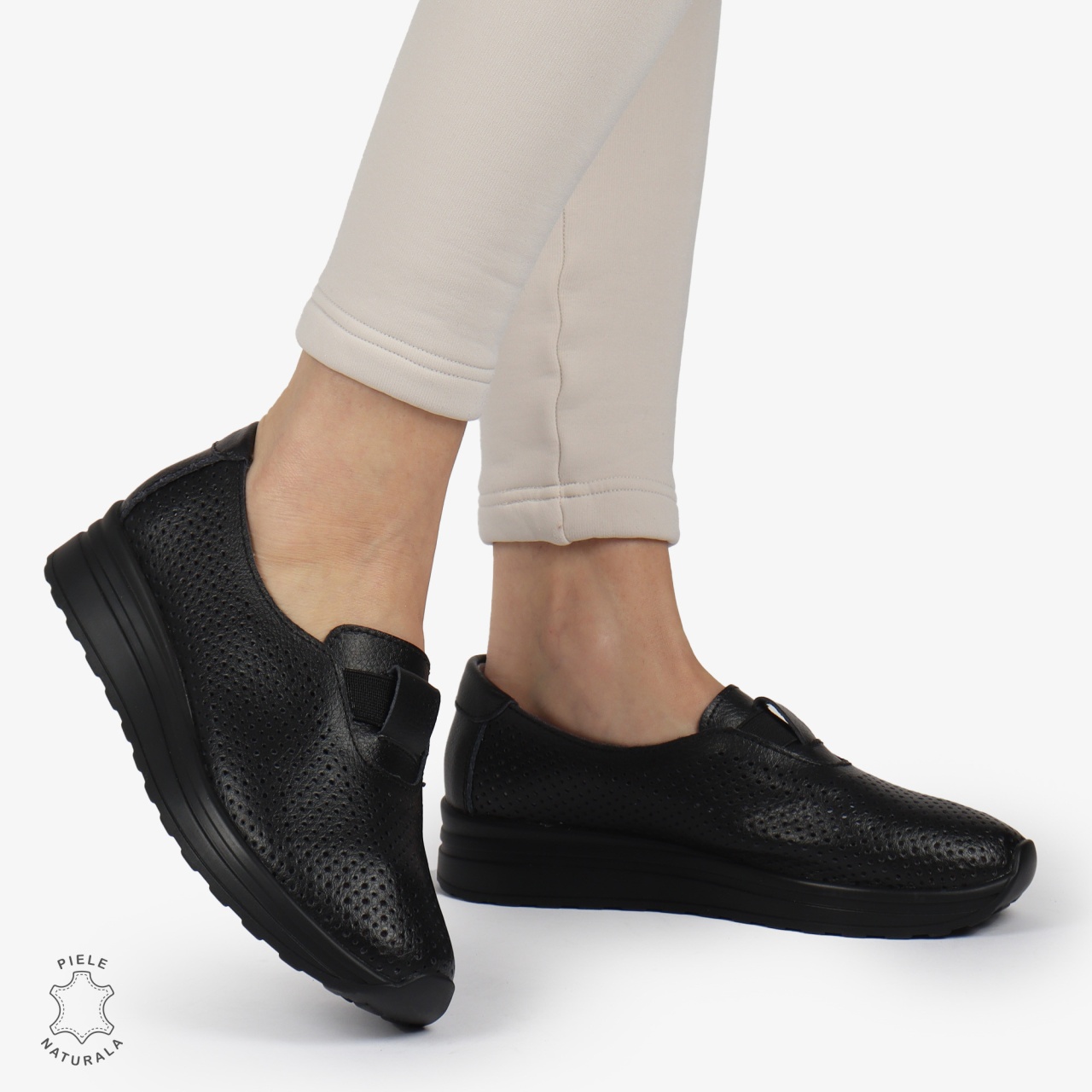 Pantofi Perforati Dama Piele naturală CRL0104 NEGRU