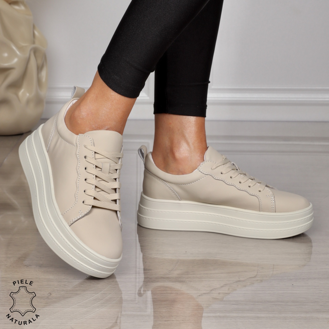 Pantofi CASUAL damă din piele naturală CU SIRET SI TALPA INALTA CRL1454 BEJ