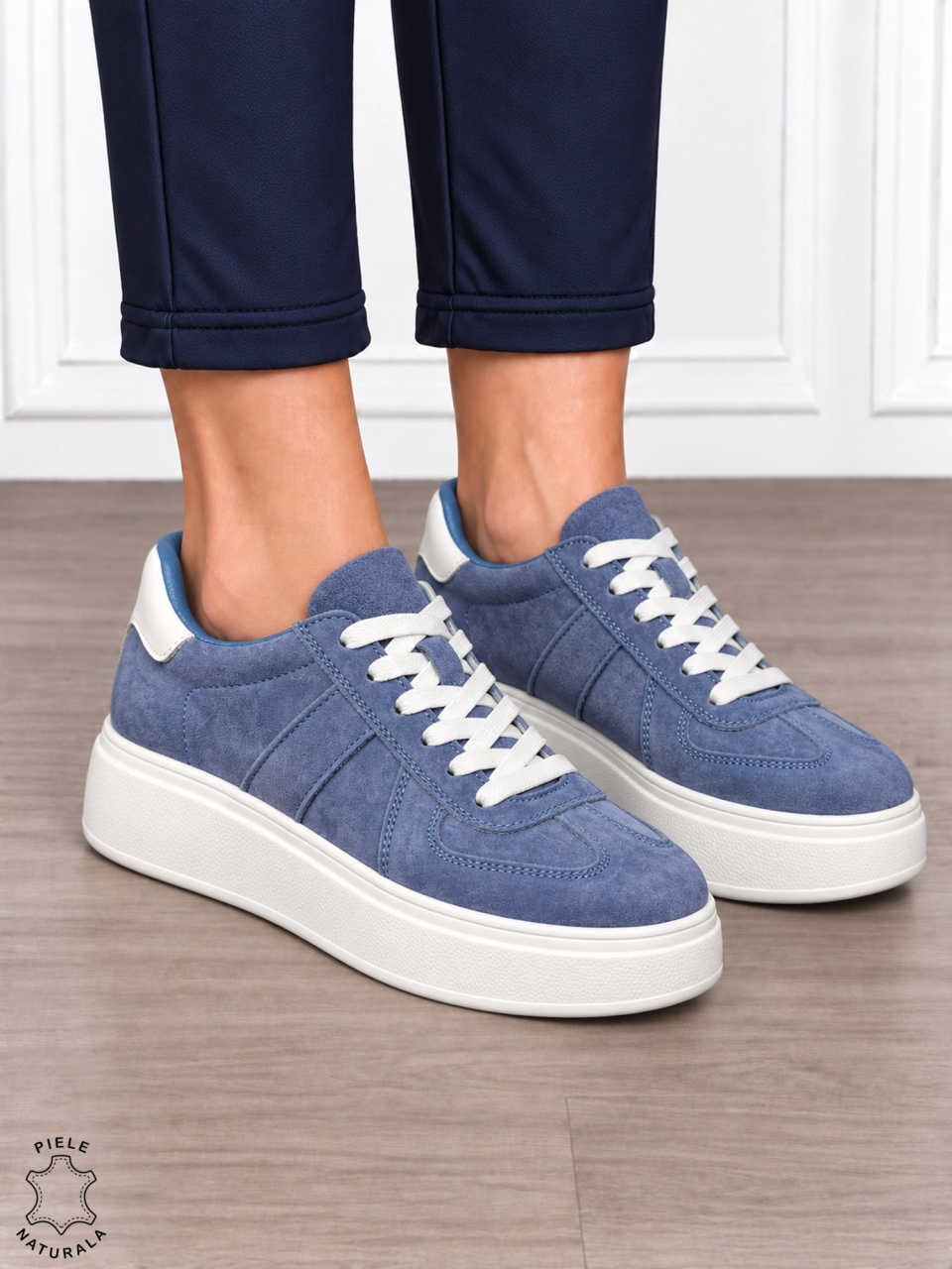 Pantofi casual damă din piele naturală întoarsă cu model lateral CRL1918 ALBASTRU