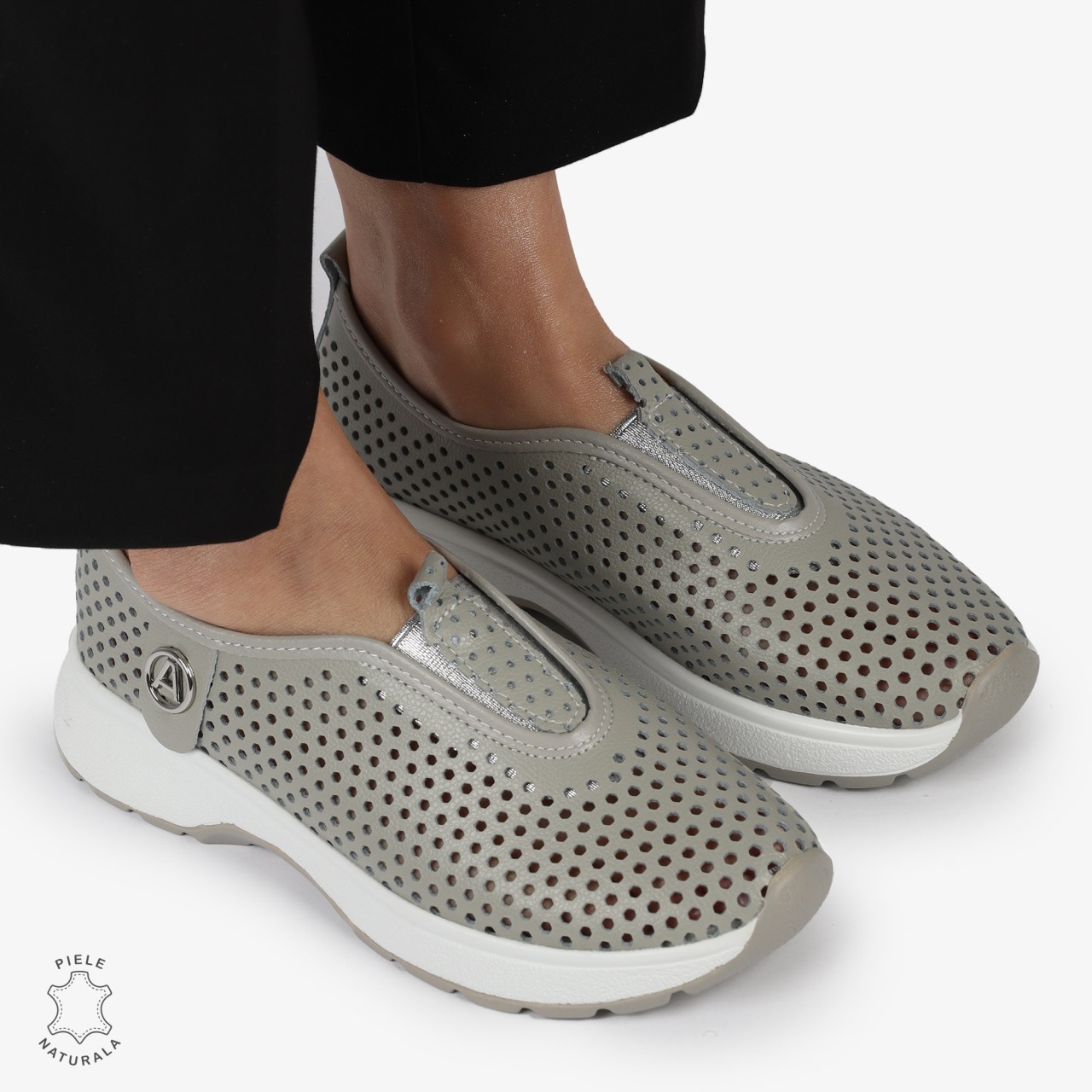 PANTOFI CASUAL dama din Piele naturala Perforata TIP SLIP-ON CRL1415 GRI