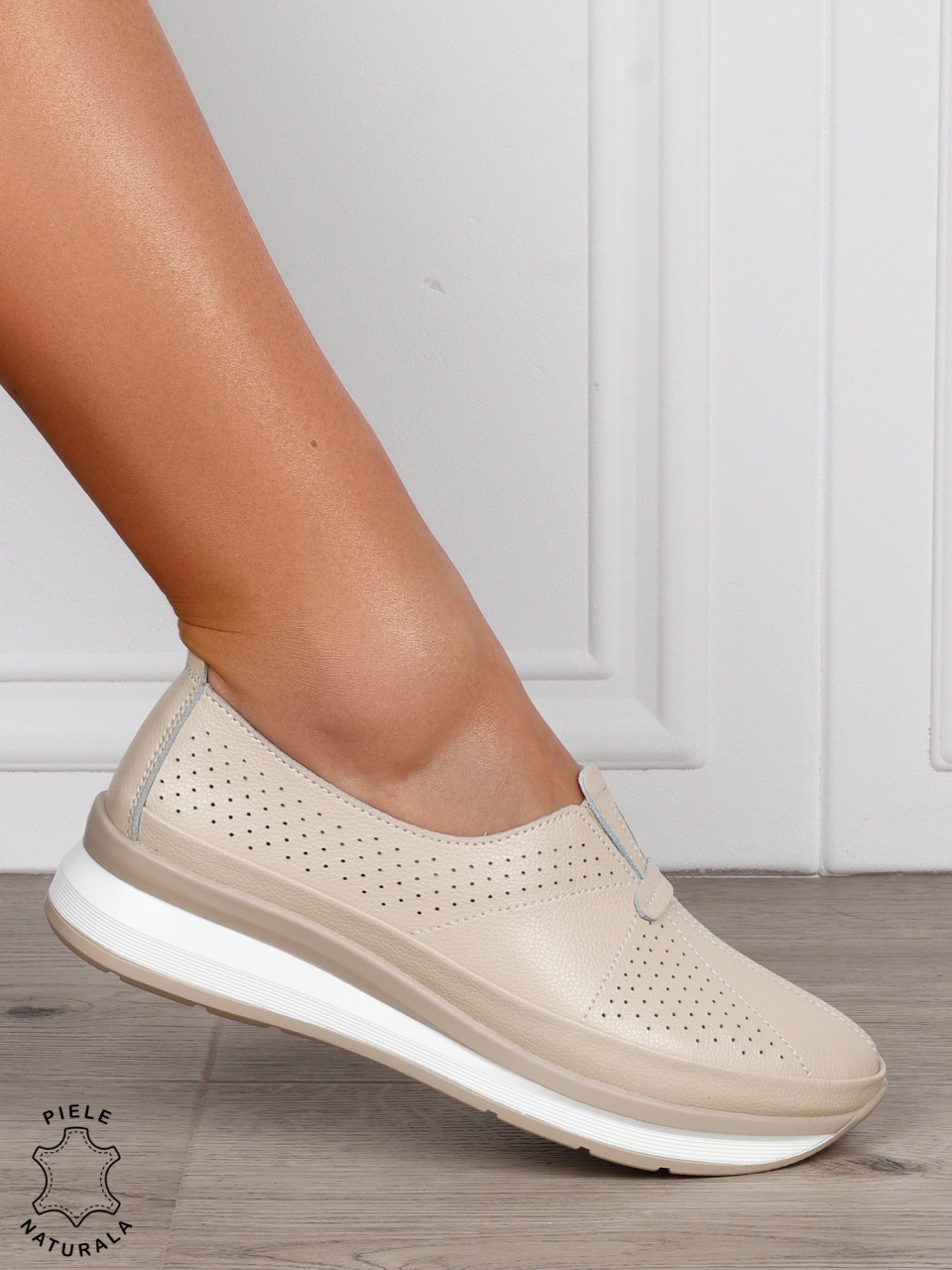 PANTOFI CASUAL Dama Piele Naturala USOR INALTA CRL1050 Culoare:BEJ