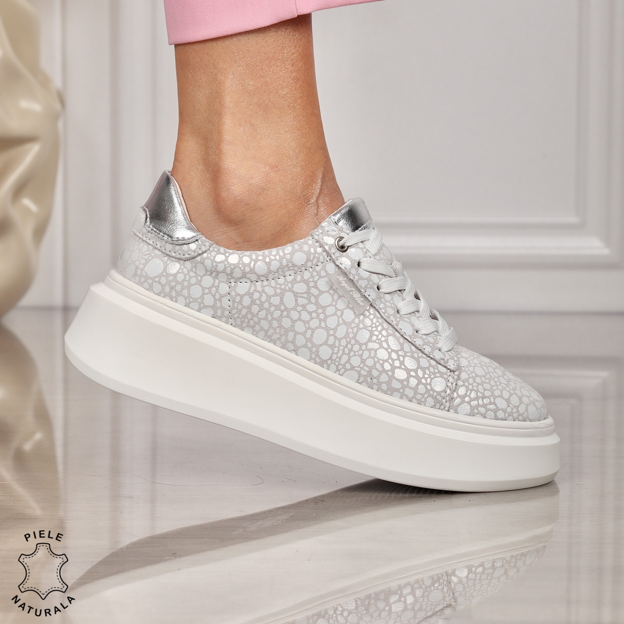 Pantofi CASUAL PIELE NATURALA CU SIRET CRL1450 ALB cu argintiu