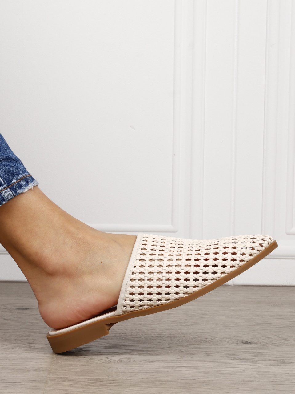 PAPUCI DAMA DIN PIELE ECOLOGICA CU DESIGN CLASIC CRL1626 BEJ