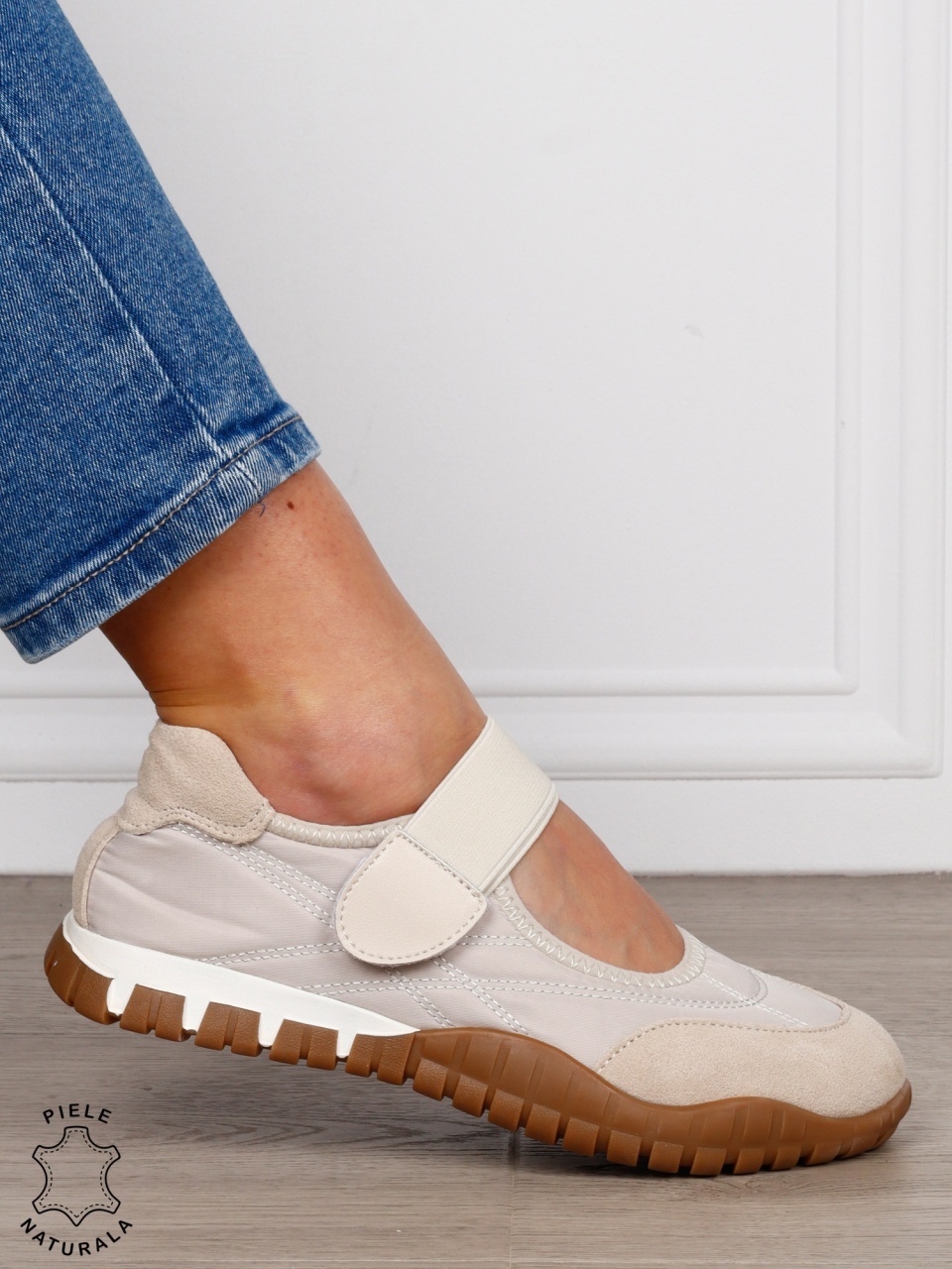 Sandale damă din piele naturală întoarsă și material textil, cu branț din piele naturală CRL1562 BEJ