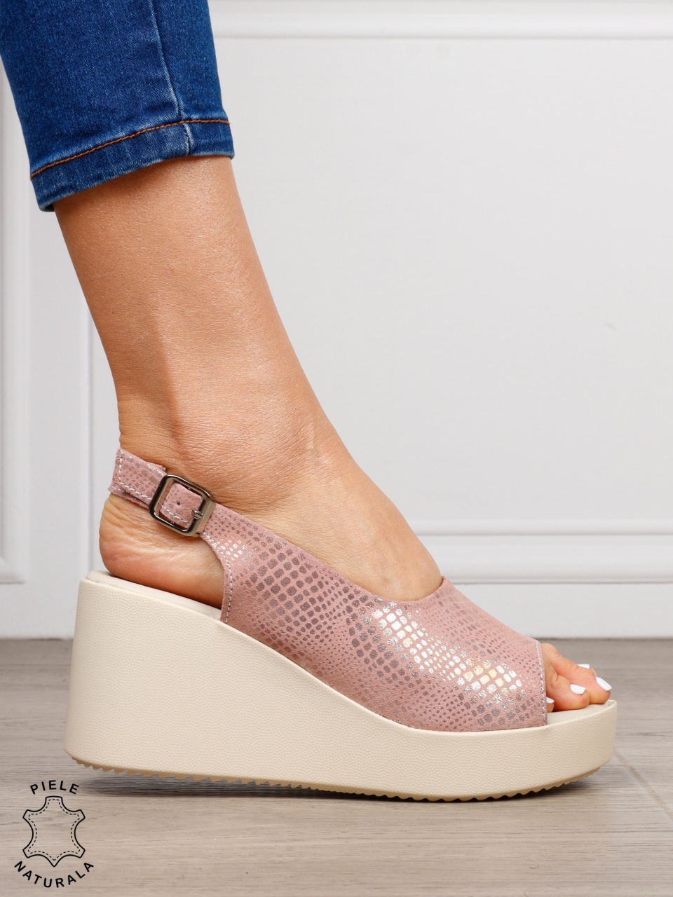 Sandale damă din piele naturală talpa tip platorma cu cataramă CRL1644 ROZ