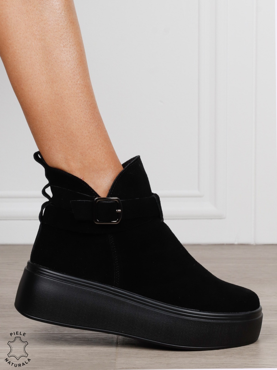 GHETE DAMA din PIELE Naturala cu catarama decorativa CRL1536 NEGRU