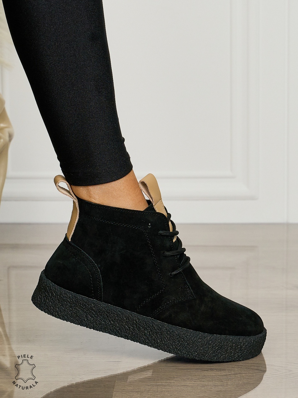 Ghete Dama Piele Naturala INTOARSA IMBLANITE CRL1457 NEGRU SUEDE