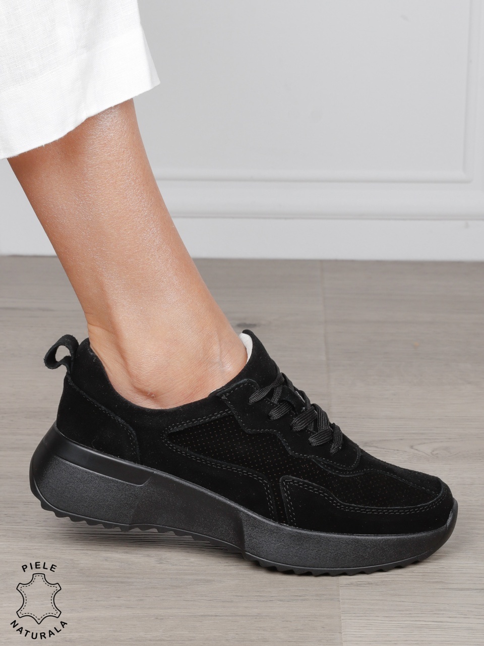 Pantofi Casual dama din Piele Naturala Intoarsa cu talpa inalta CRL1553 negru