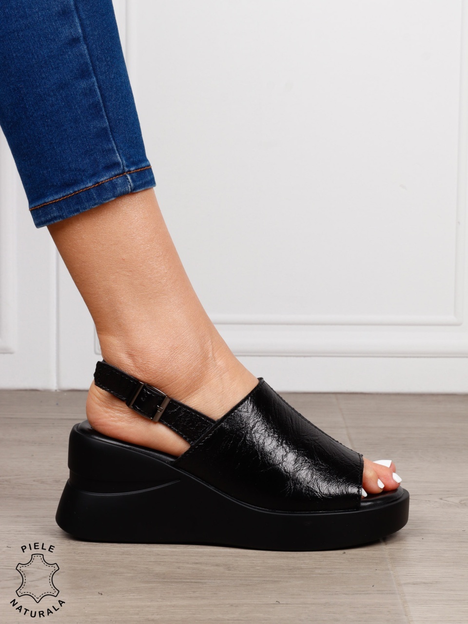 SANDALE DAMA DIN PIELE NATURALA CU VARF DECUPAT CRL1642 NEGRU