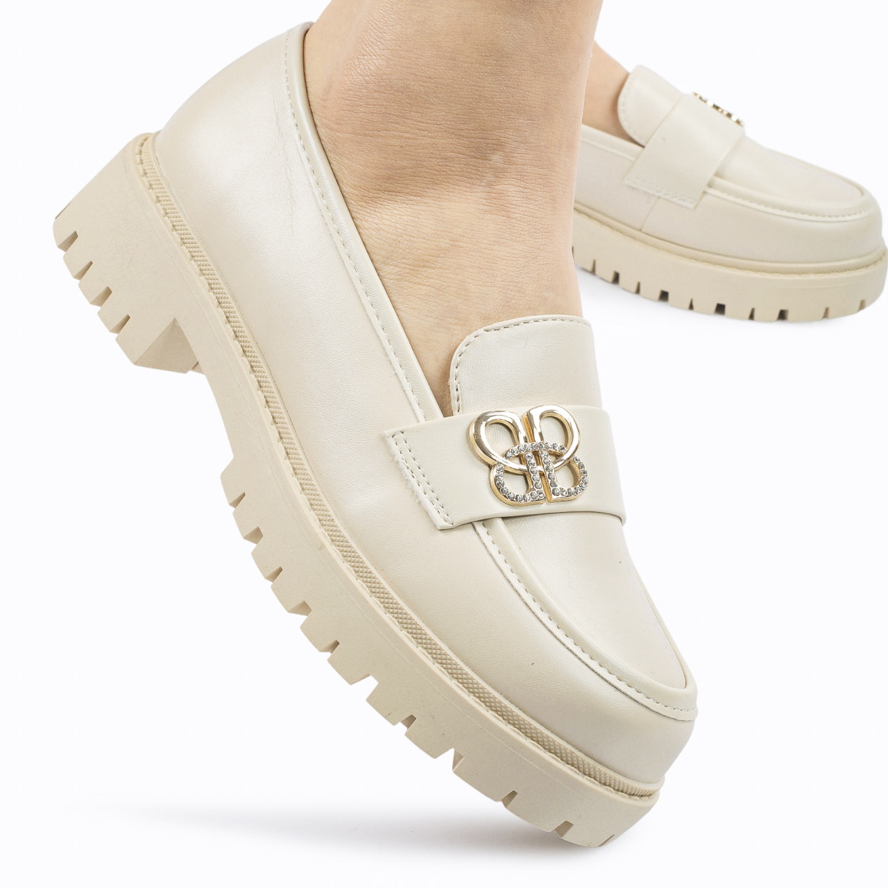 Mocasini DAMA din PIELE ECOLOGICA cu detaliu Auriu CRL0963 CULOARE: Bej