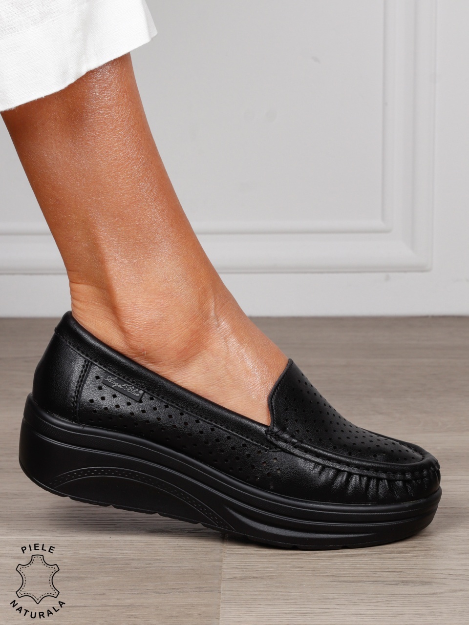 MOCASINI damă din piele naturală CRL1579 NEGRU