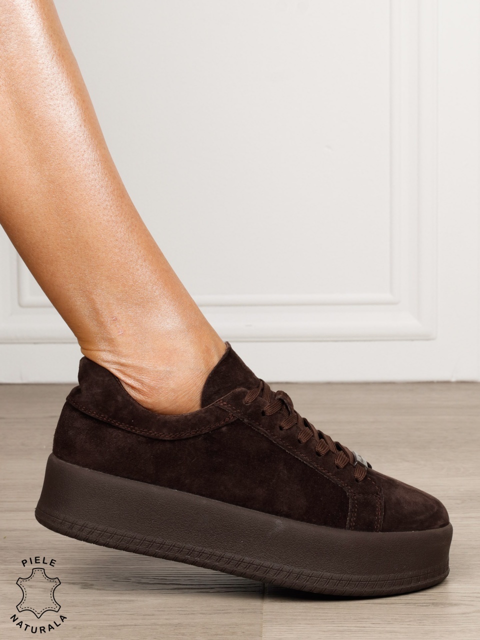 Pantofi casual damă din piele întoarsă naturală cu detaliu decorativ frontal CRL1820 CAFENIU
