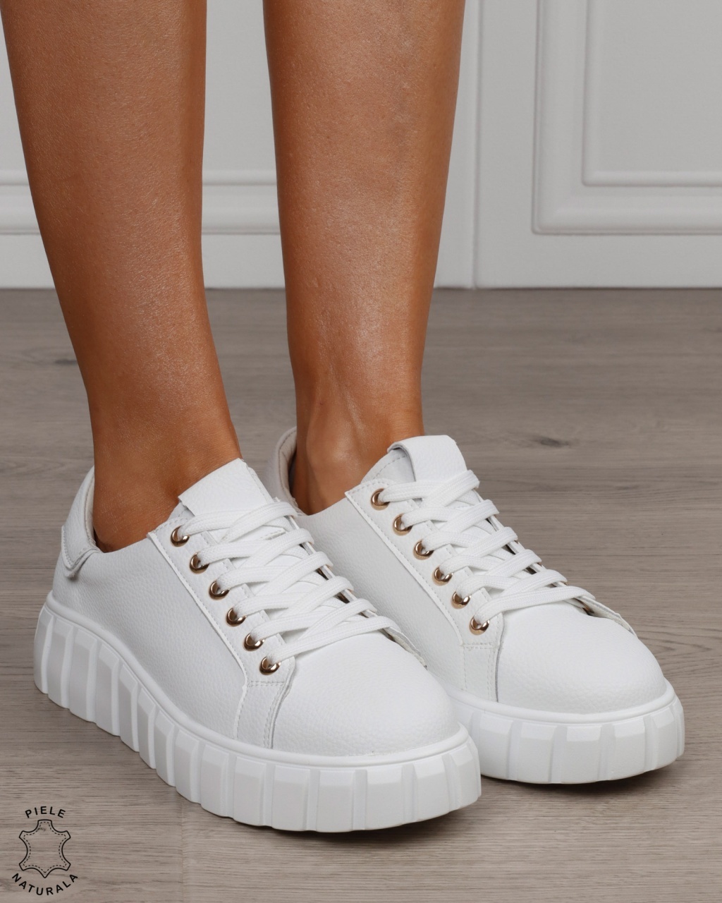 Pantofi sport damă din piele naturală cu design modern CRL1869 ALB