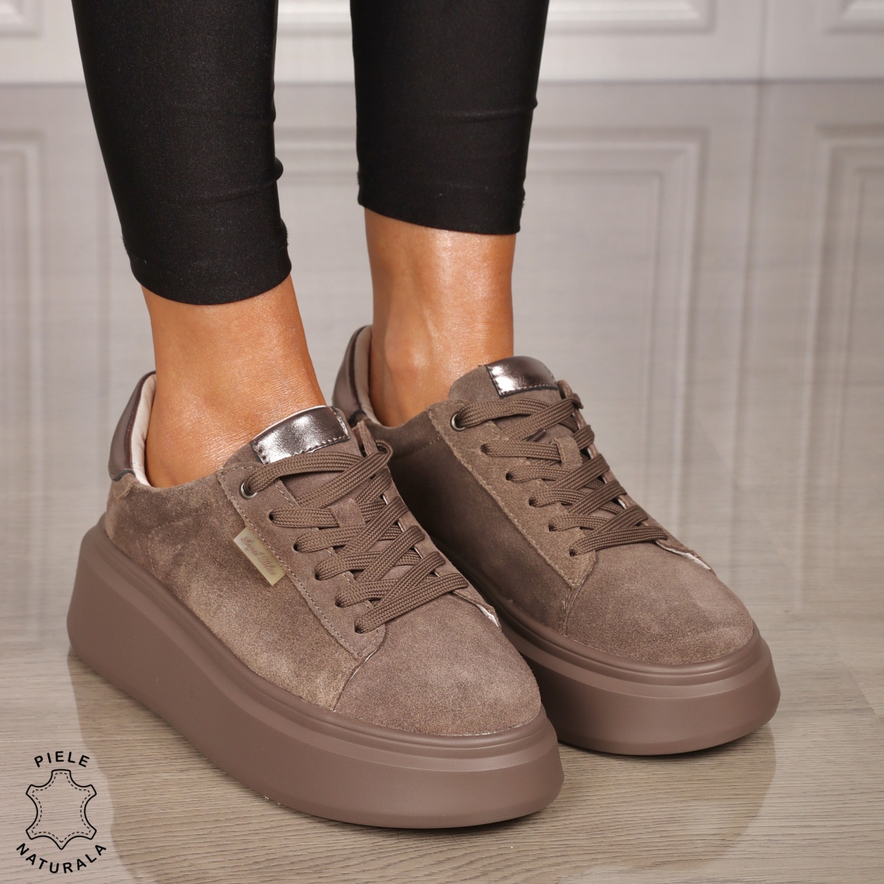 Pantofii casual din piele naturala robusti CRL1451 BEJ INCHIS