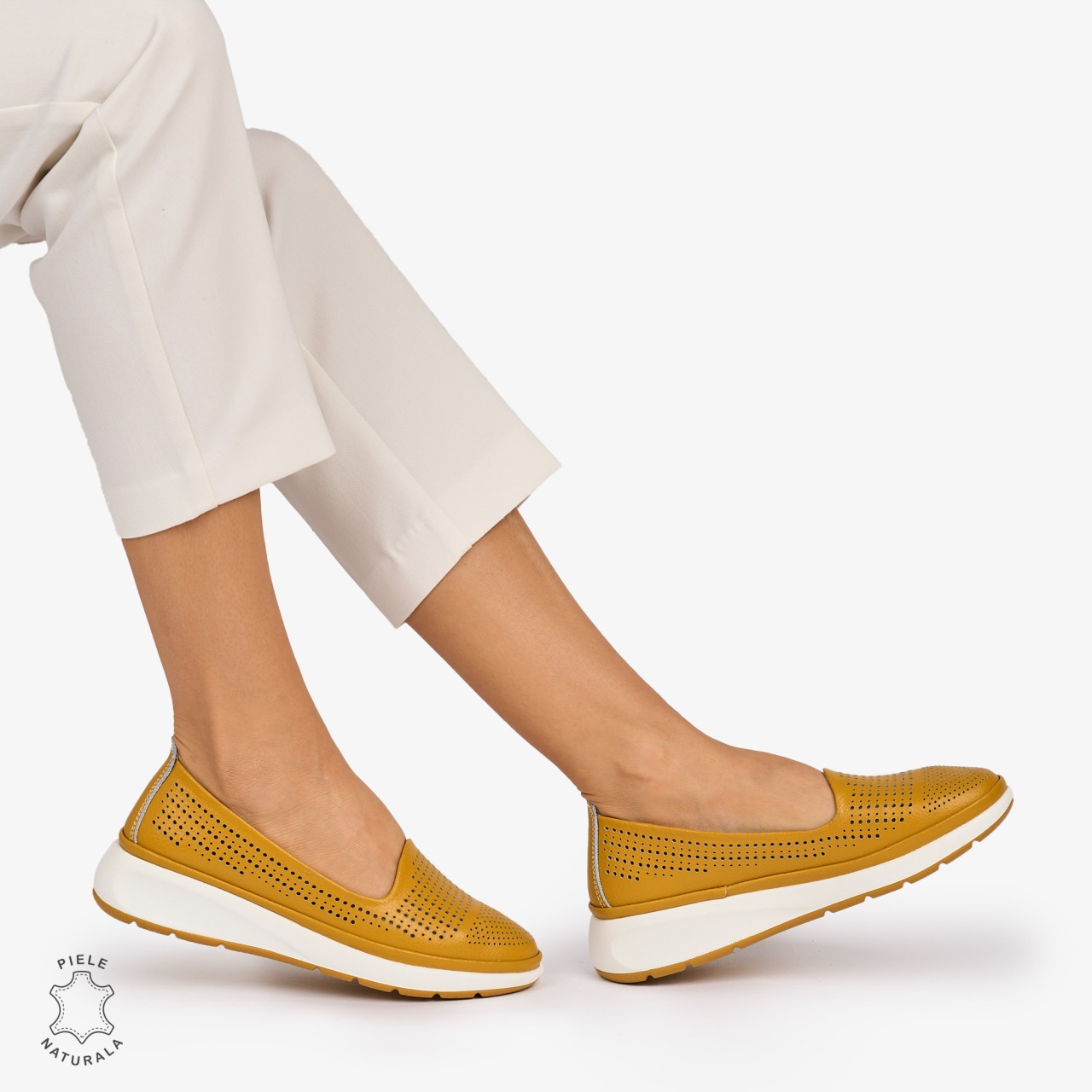 Balerini dama din Piele Naturala Perforata CRL1075 CULOARE: Mustar