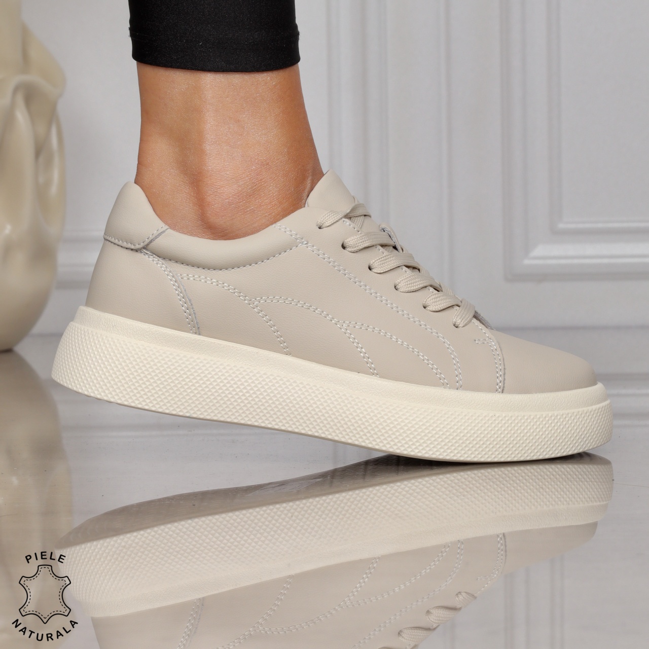Pantofi CASUAL dama din piele naturala CU SIRET CRL1452 BEJ