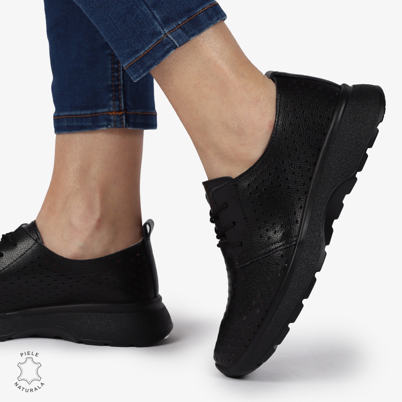 PANTOFI CASUAL dama din Piele naturala Perforata cu Siret CRL1354 NEGRU