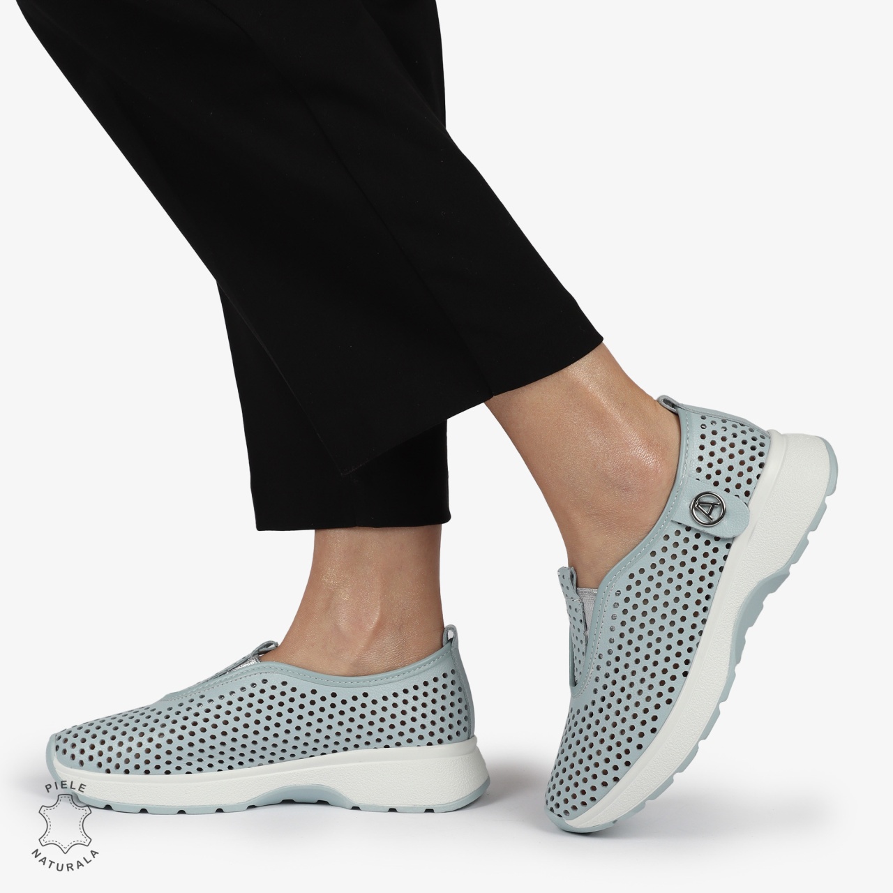 PANTOFI CASUAL dama din Piele naturala Perforata TIP SLIP-ON CRL1415 ALBASTRU