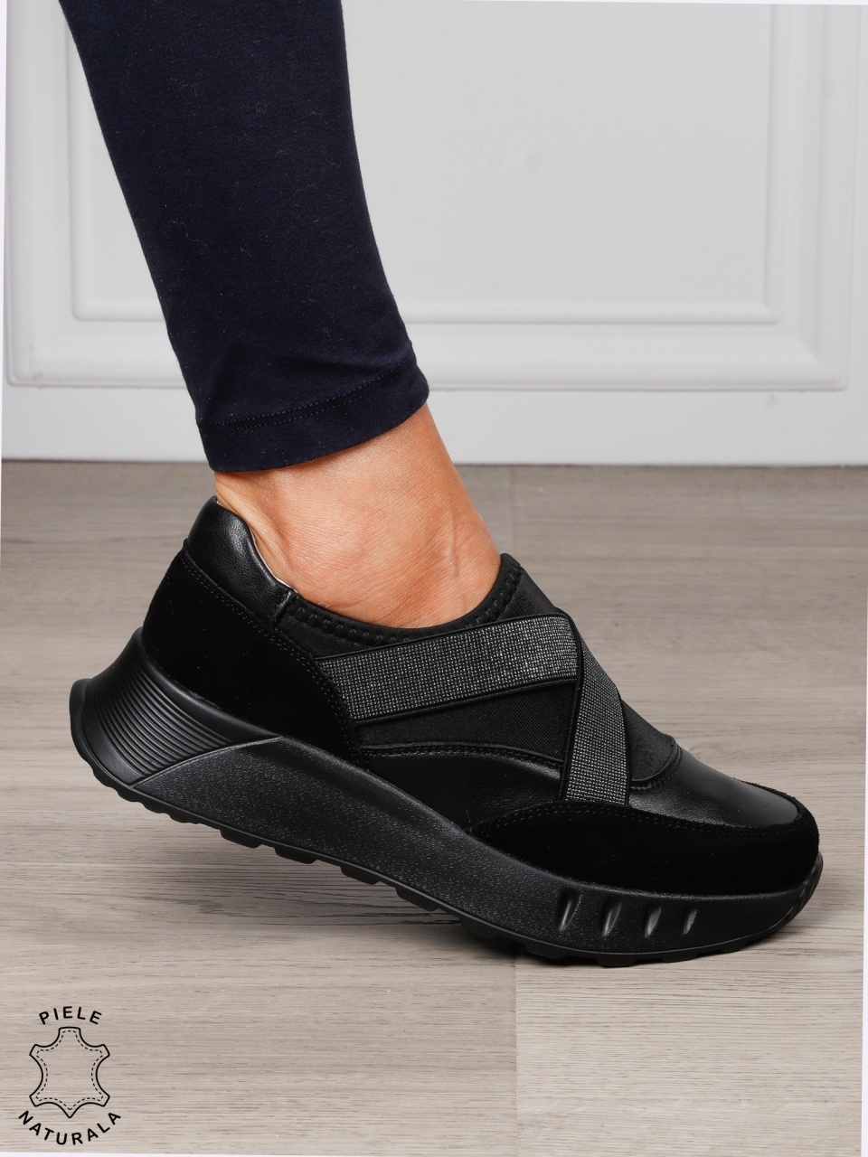 Pantofi dama din Piele Naturala slip-on cu elastic CRL1545 NEGRU