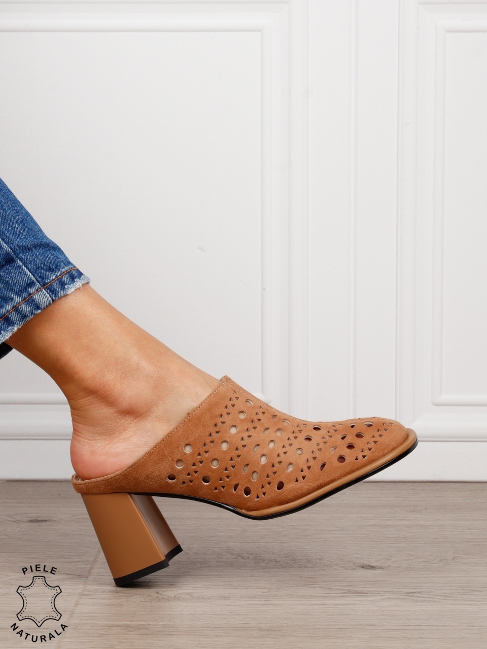 Pantofi dama eleganti din piele naturala Intoarsa Slip-on CRL1633…