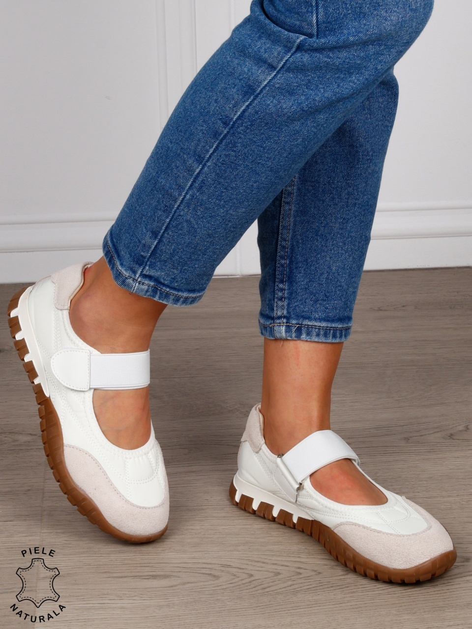 Sandale damă din piele naturală întoarsă și material textil, cu branț din piele naturală CRL1562 ALB