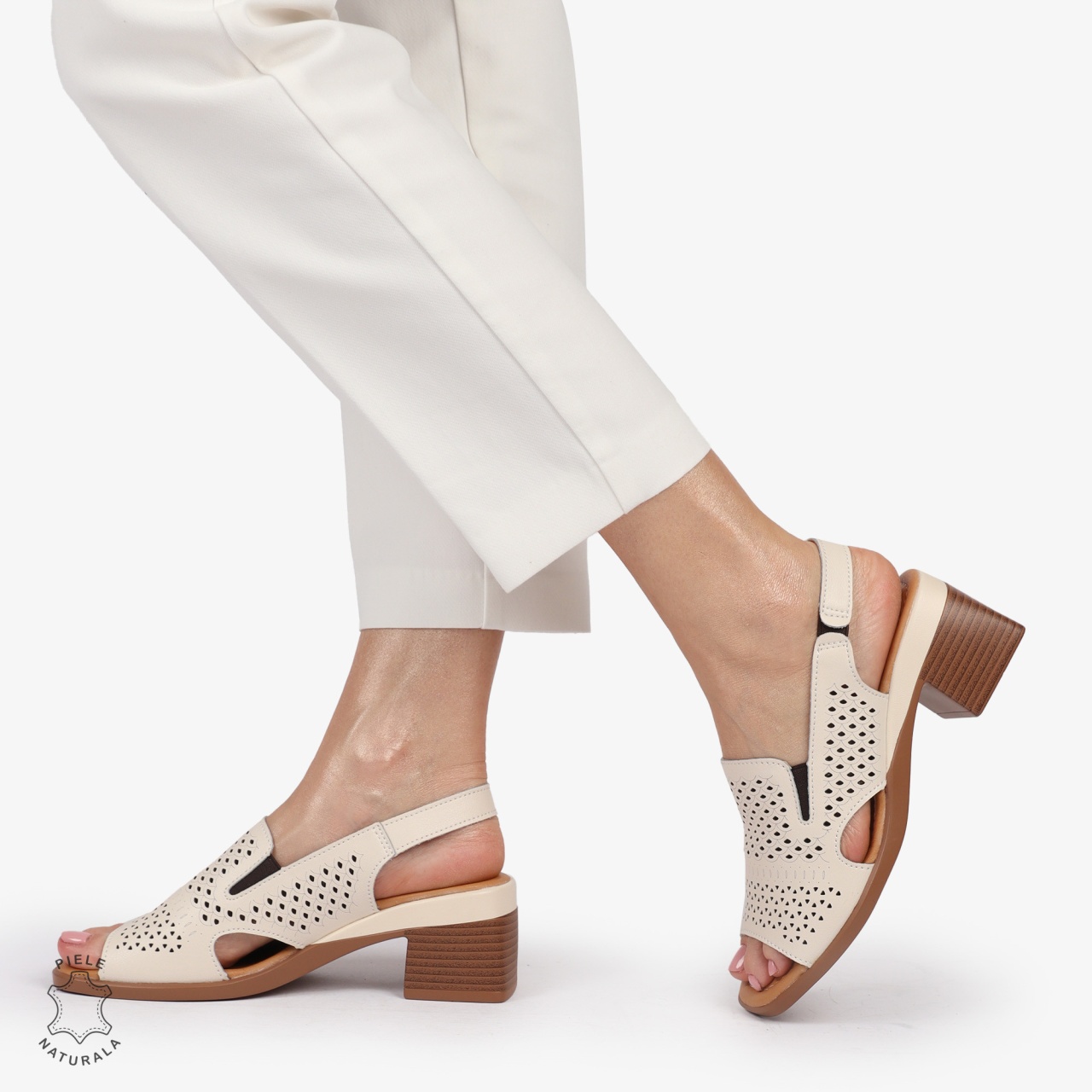 Sandale elegante din piele naturală CU STIL AJURAT CRL1404 BEJ